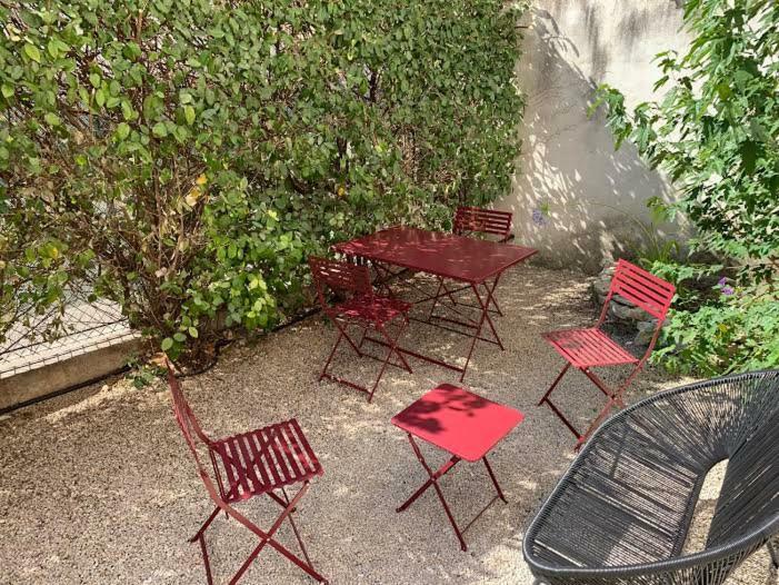 Villa Les Cigales LʼIsle-sur-la-Sorgue Exterior foto